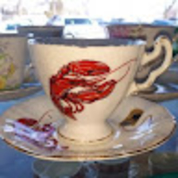 Meet your Posher, Emeleen - Picture 1 of 1